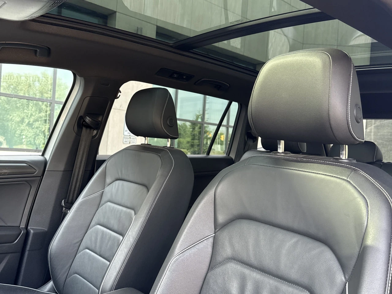 VW Tiguan *  *    *   *  | Mobile.bg   11