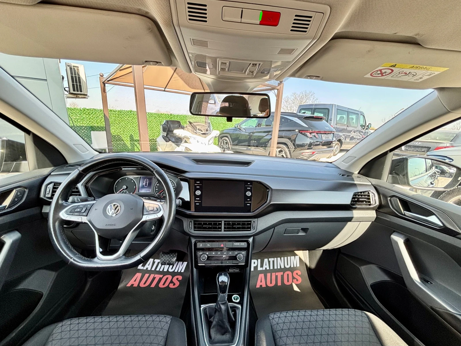 VW T-Cross 1.6D/АВТОПИЛОТ/АВТОМАТИК/TOP, снимка 9 - Автомобили и джипове - 53861643