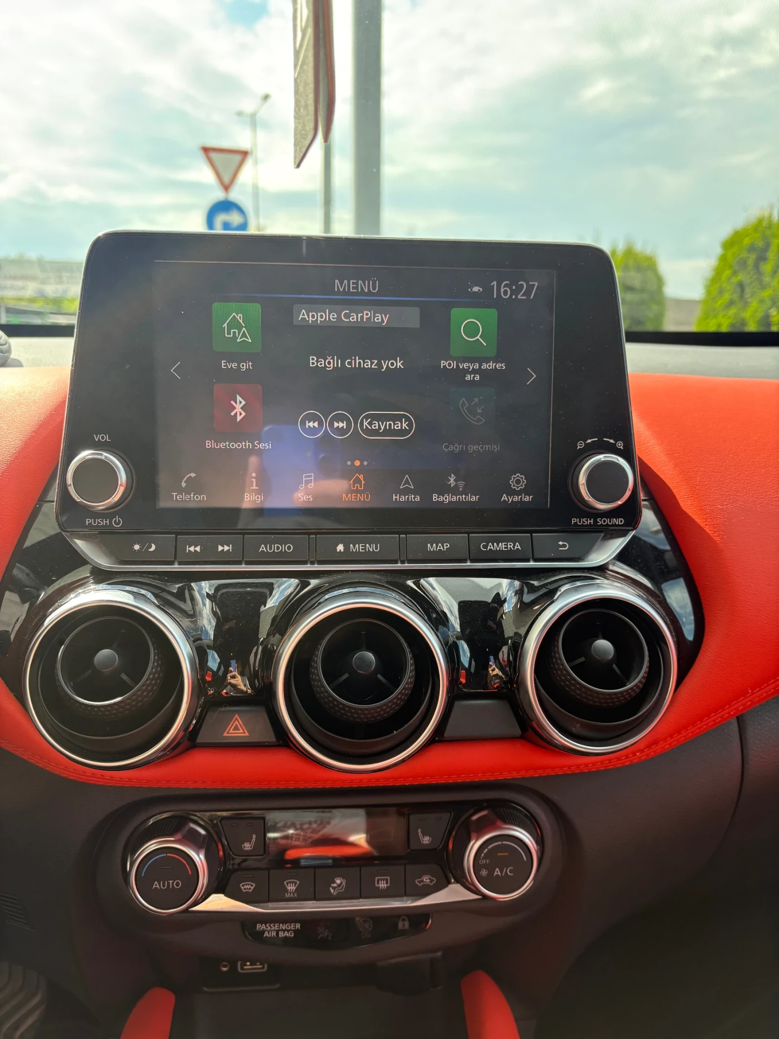 Nissan Juke, снимка 12 - Автомобили и джипове - 54627308