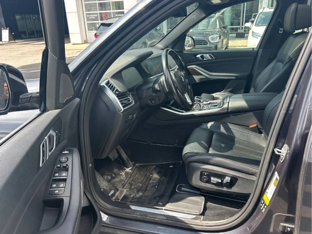 BMW X5 CARFAX* SWAROVSKI * ЛАЗЕРИ * ВЪЗДУШНО * ХЕД-ЪП, снимка 9 - Автомобили и джипове - 54642152