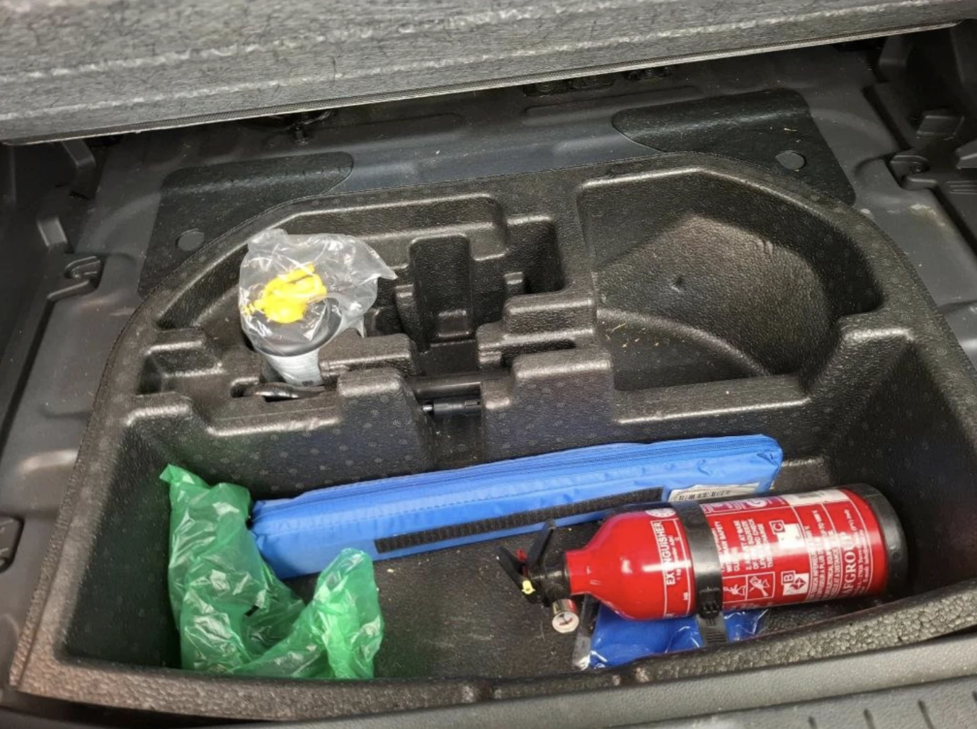 Hyundai Kona 64 kWh Business , снимка 12 - Автомобили и джипове - 54738334