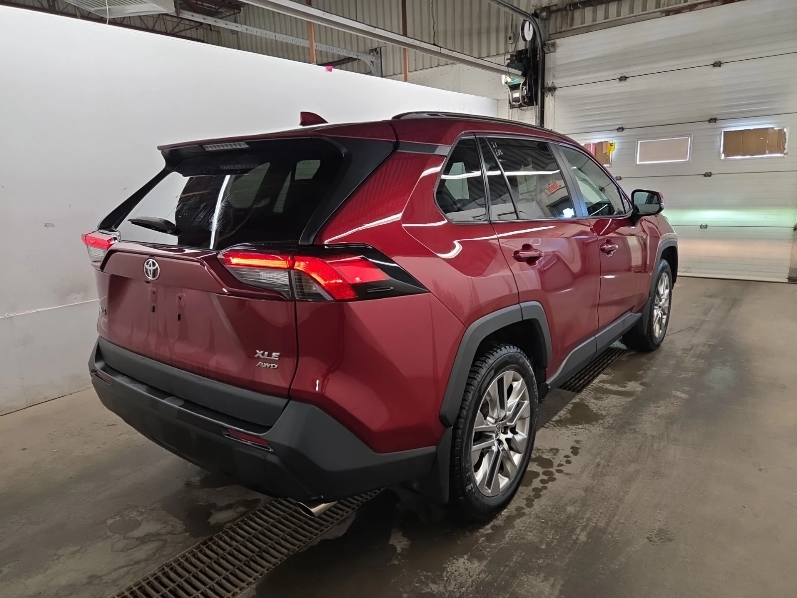 Toyota Rav4 XLE LANE ASSIST| ПОДГРЕВИ| ПАНОРАМА| 2 КЛЮЧА| , снимка 5 - Автомобили и джипове - 54858592