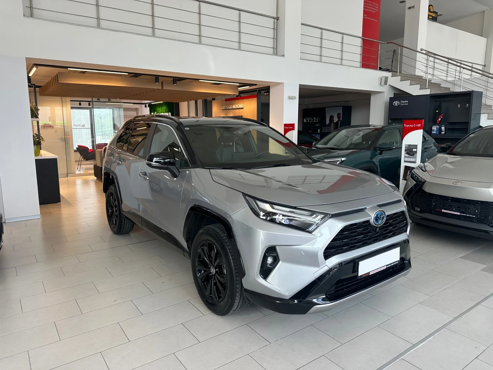 Toyota Rav4 Style, снимка 8 - Автомобили и джипове - 54961513