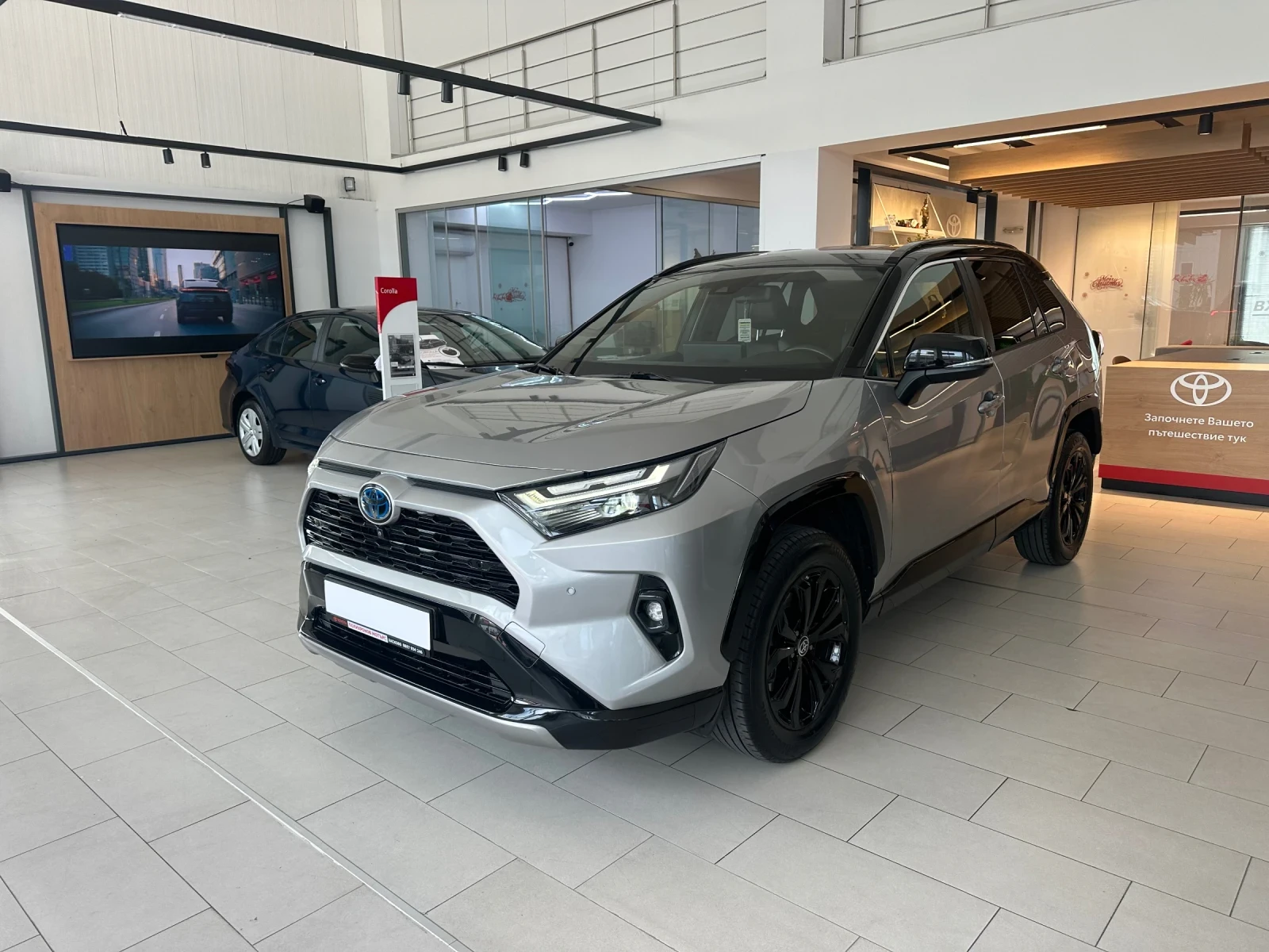 Toyota Rav4 Style, снимка 2 - Автомобили и джипове - 54961513
