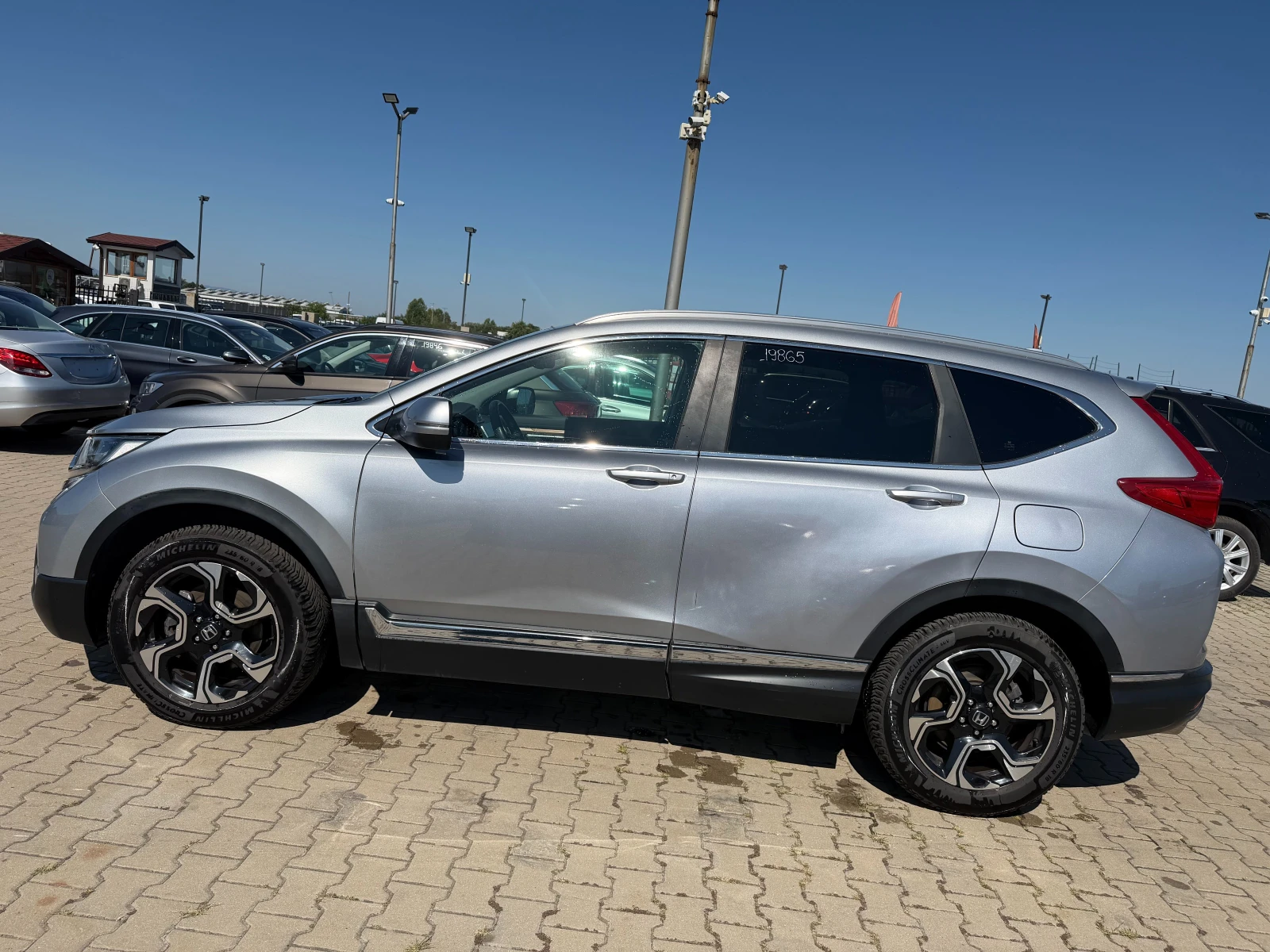 Honda Cr-v 1.5GAZ 4WD AVTOMAT/NAVI/KOJA 6+ 1 EURO 6, снимка 8 - Автомобили и джипове - 55472988