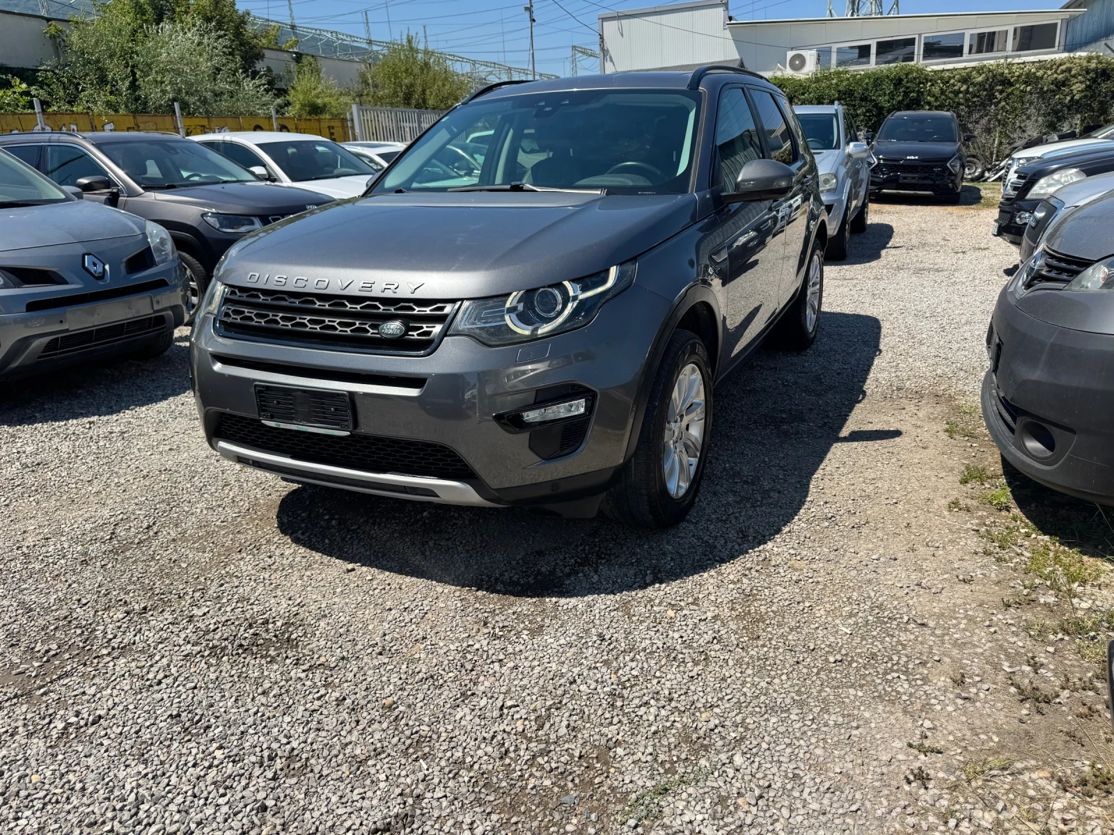 Land Rover Discovery Sport 6+ 1* LED* NAVI* КОЖА* ПОДГРЕВИ* ЛИЗИНГ* 2.0td 4x4, снимка 16 - Автомобили и джипове - 55541617