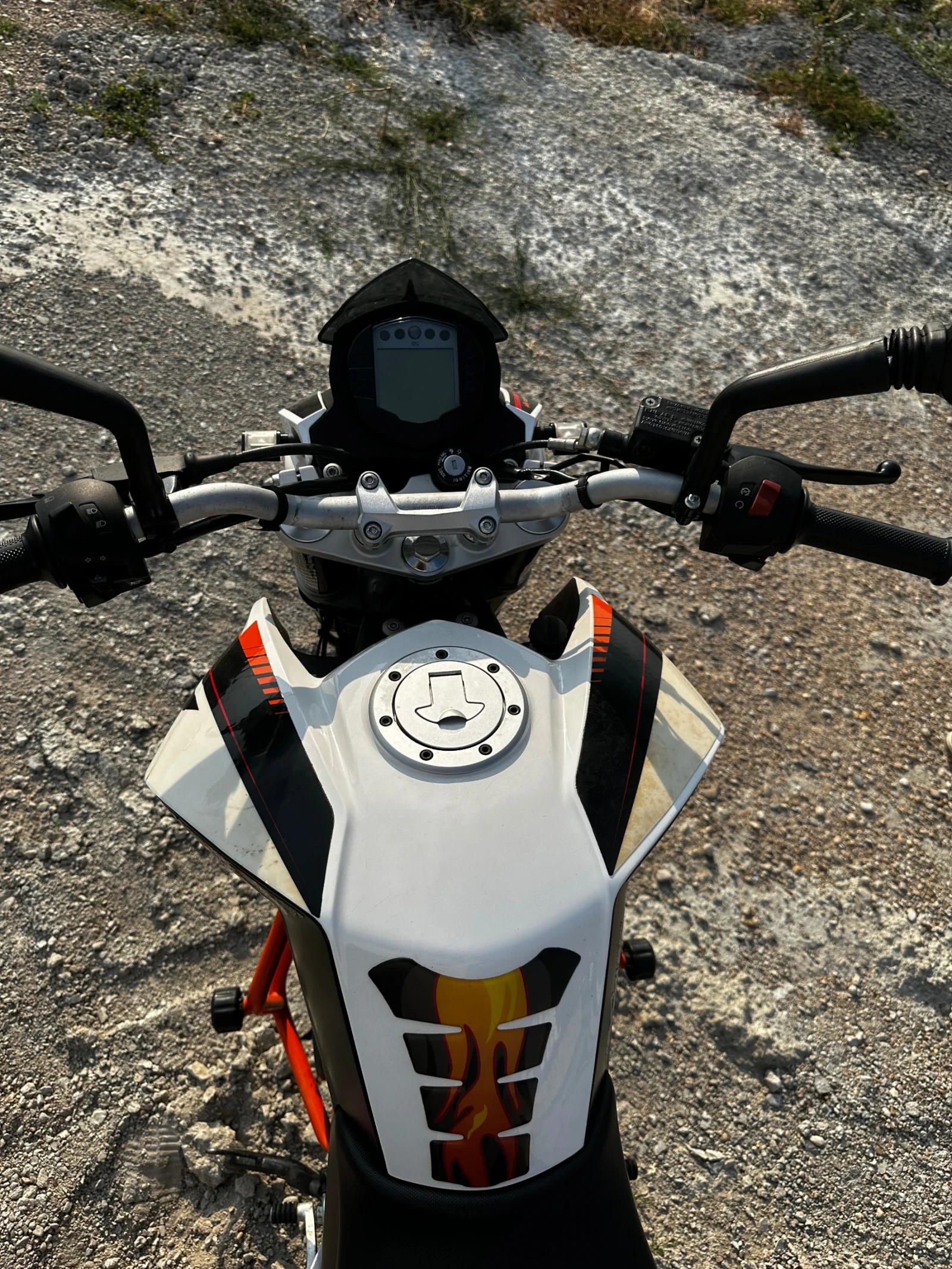 Ktm Duke 125 ABS - изображение 7