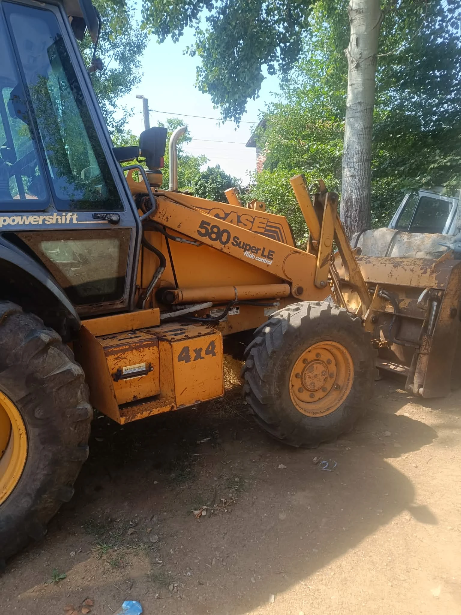 Багер Case 580 Super LE, снимка 5 - Индустриална техника - 55951995