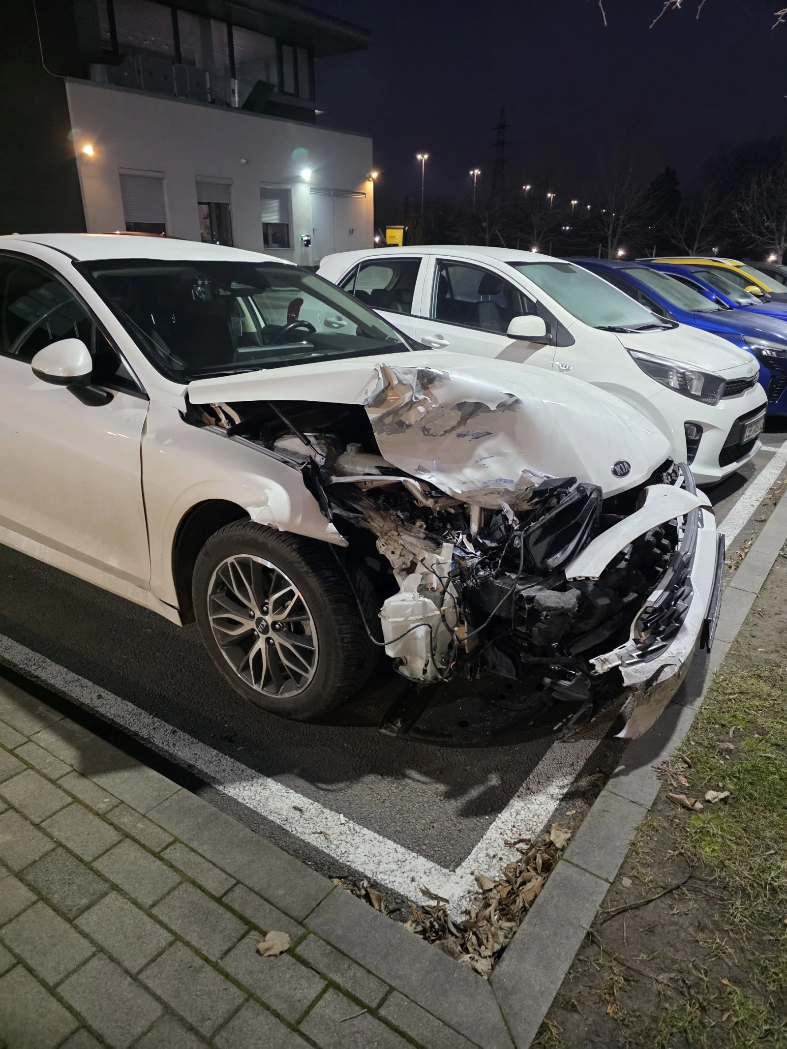 ���� �� ����� | Mobile.bg � ����������� 1