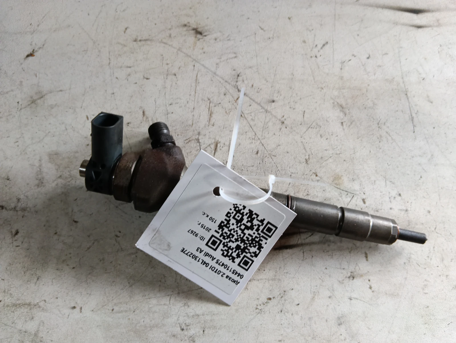 дюза 2.0TDI 04L130277E 0445110475 Audi A3
