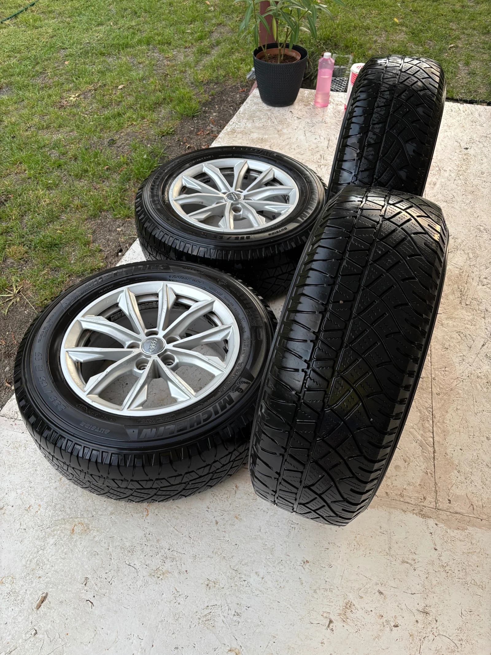 Гуми с джанти Michelin 235/65R17, снимка 2 - Гуми и джанти - 54948239