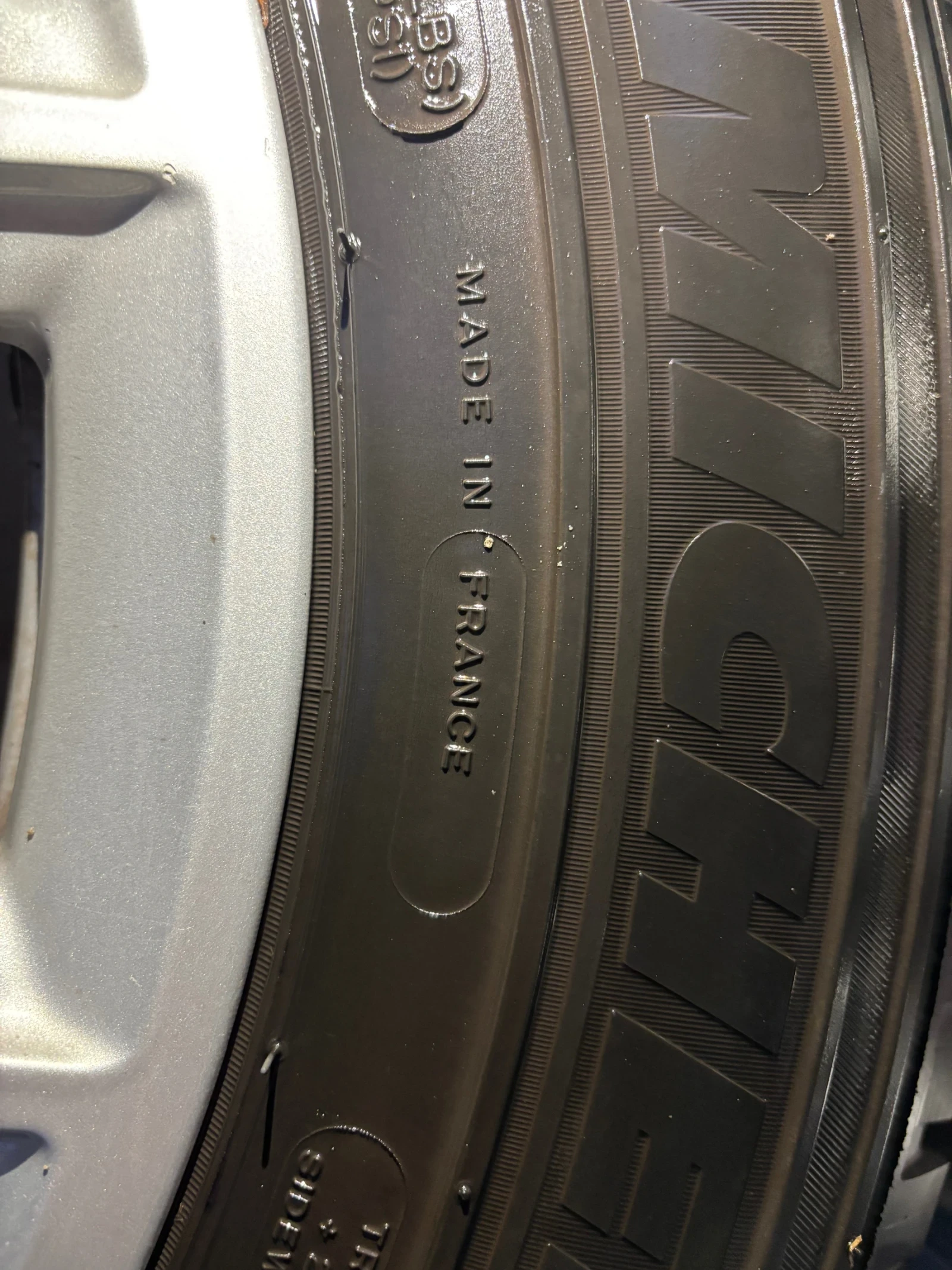 Гуми с джанти Michelin 235/65R17, снимка 7 - Гуми и джанти - 54948239