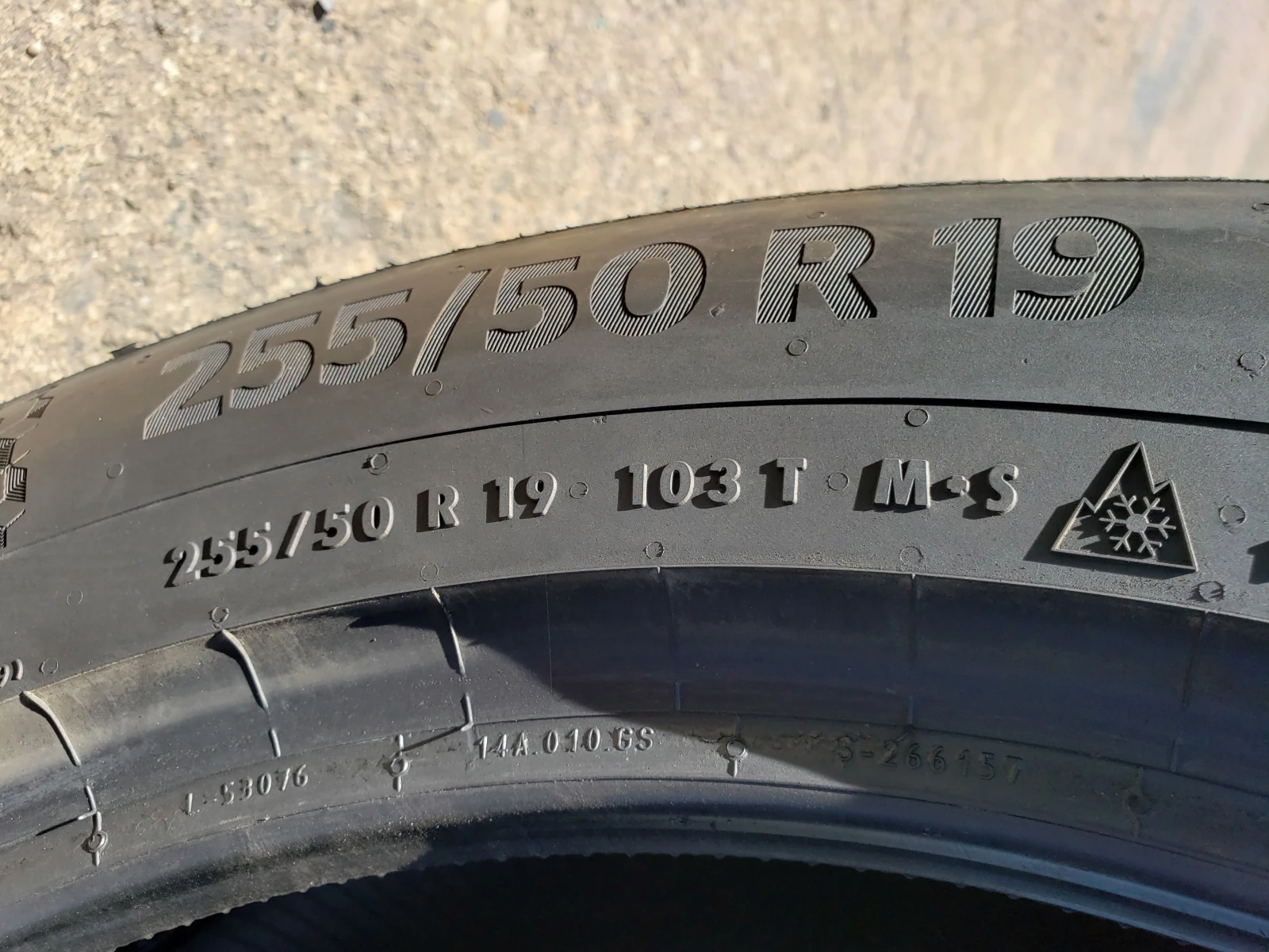 Гуми Зимни 255/50R19, снимка 6 - Гуми и джанти - 56211516
