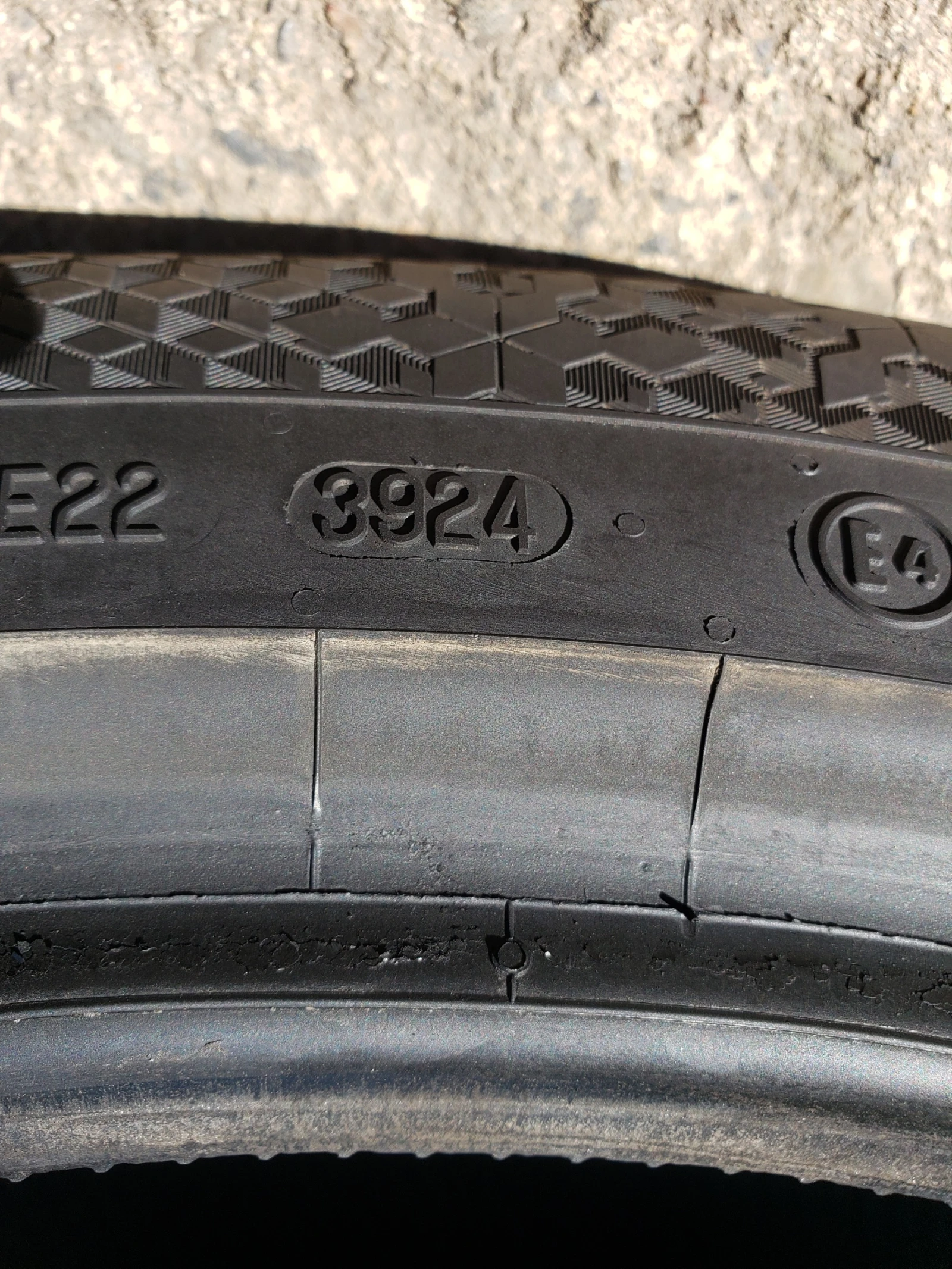 Гуми Зимни 255/50R19, снимка 7 - Гуми и джанти - 56211516