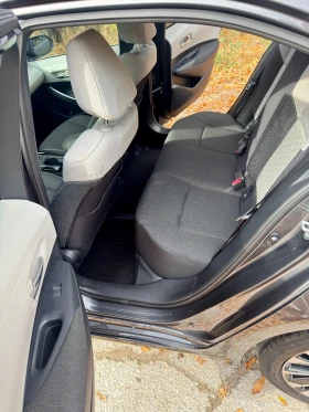 Toyota Corolla 1.5 Executive Plus 30 700 км, снимка 12
