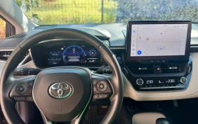 Toyota Corolla 1.5 Executive Plus 27 370 км, снимка 2