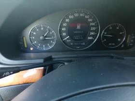  Mercedes-Benz E 270