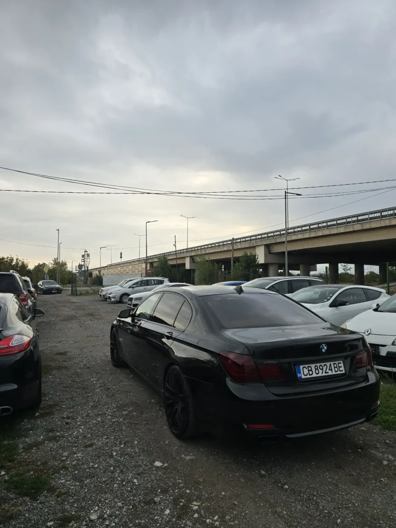 BMW 750, снимка 6 - Автомобили и джипове - 47391052