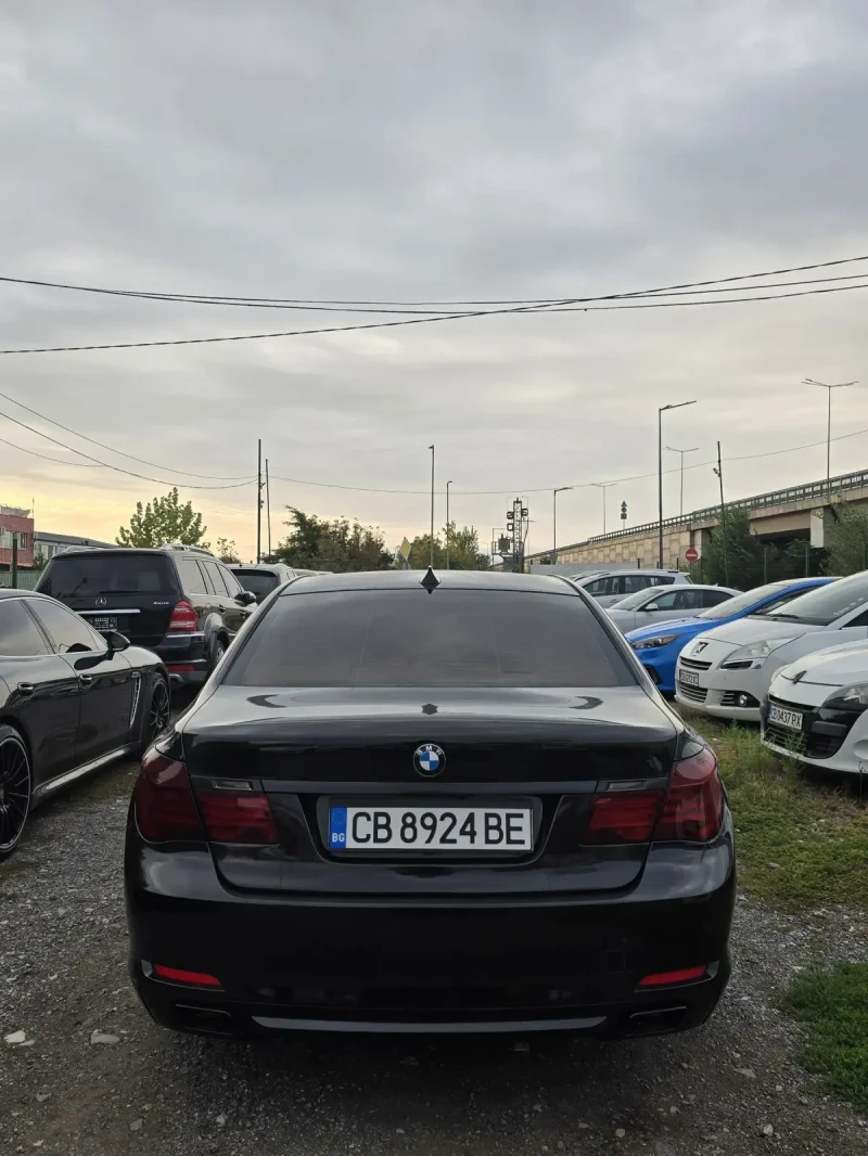 BMW 750, снимка 4 - Автомобили и джипове - 47391052