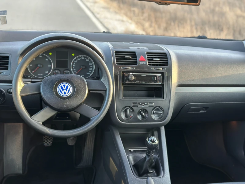 VW Golf 5 1.9TDI, снимка 11 - Автомобили и джипове - 48840871