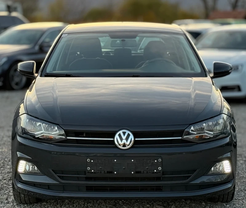 VW Polo 1.0i 95к.с * DSG* Навигация* * Камера* , снимка 2 - Автомобили и джипове - 52310932