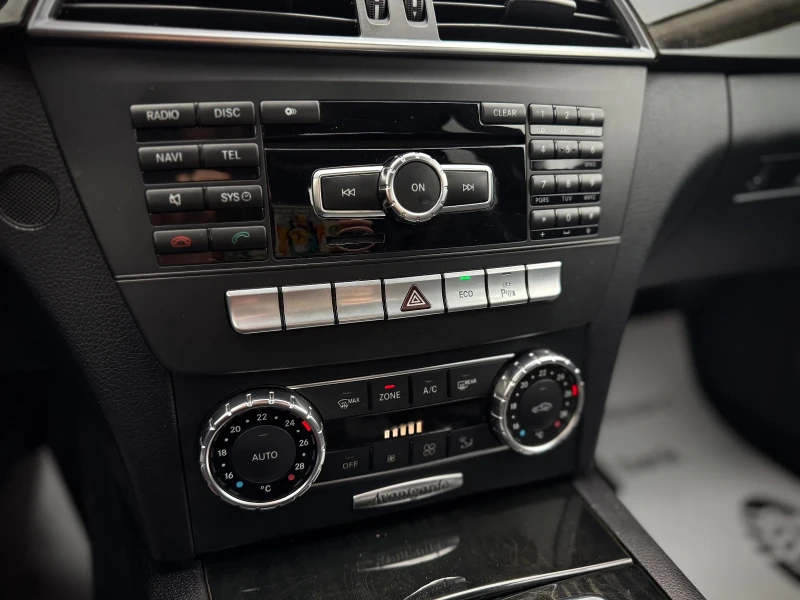 Mercedes-Benz C 200 2.2CDI FaceLift * NAVI* CAMERA* Avantgarde* , снимка 11 - Автомобили и джипове - 53496831