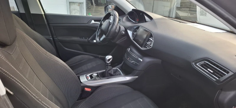 Peugeot 308 1.6 HDI 120 k.c., снимка 6 - Автомобили и джипове - 53500832