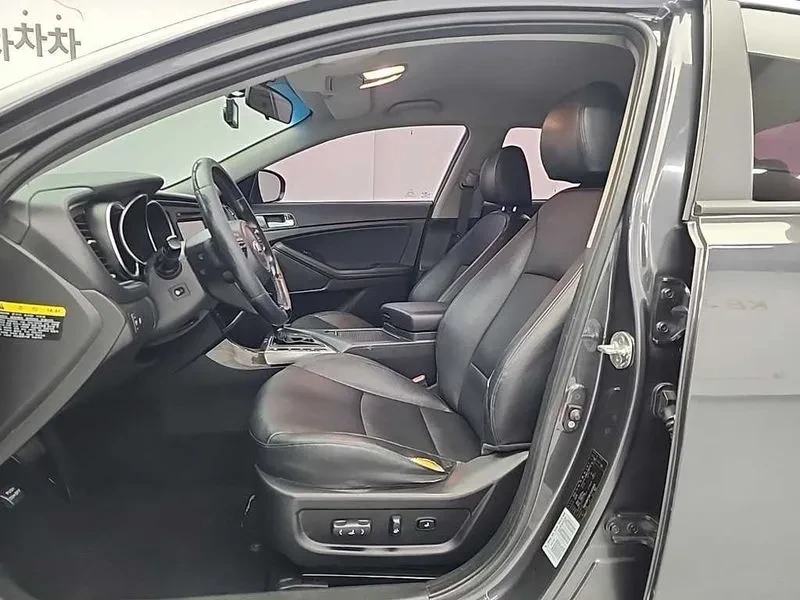 Kia K5 2.0, снимка 11 - Автомобили и джипове - 54262519