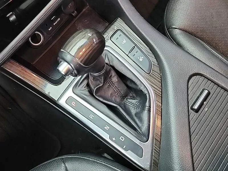 Kia K5 2.0, снимка 8 - Автомобили и джипове - 54262519