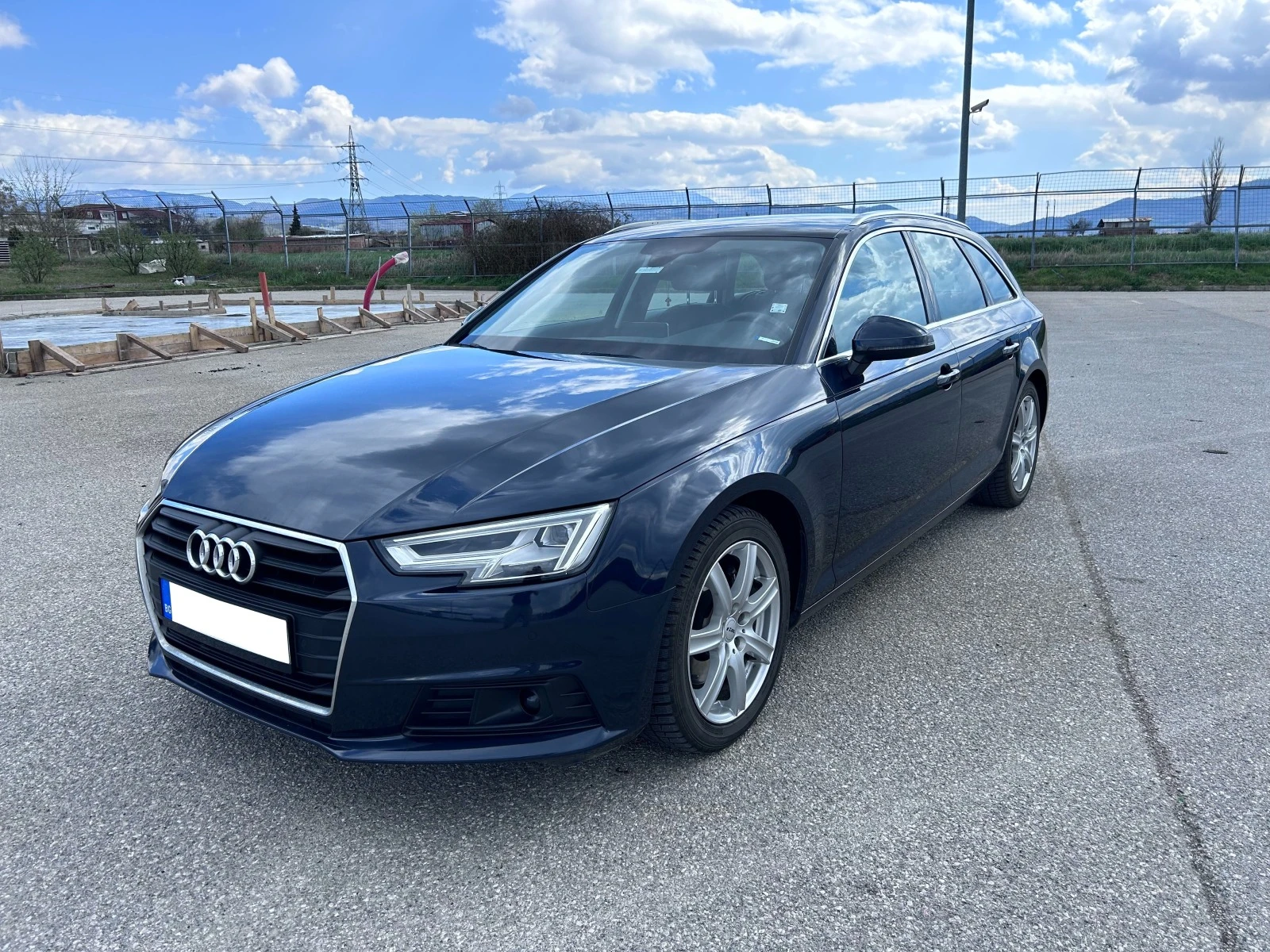 Audi A4 Avant 2.0 / DISTRONIC / VIRTUAL COCKPIT - изображение 9