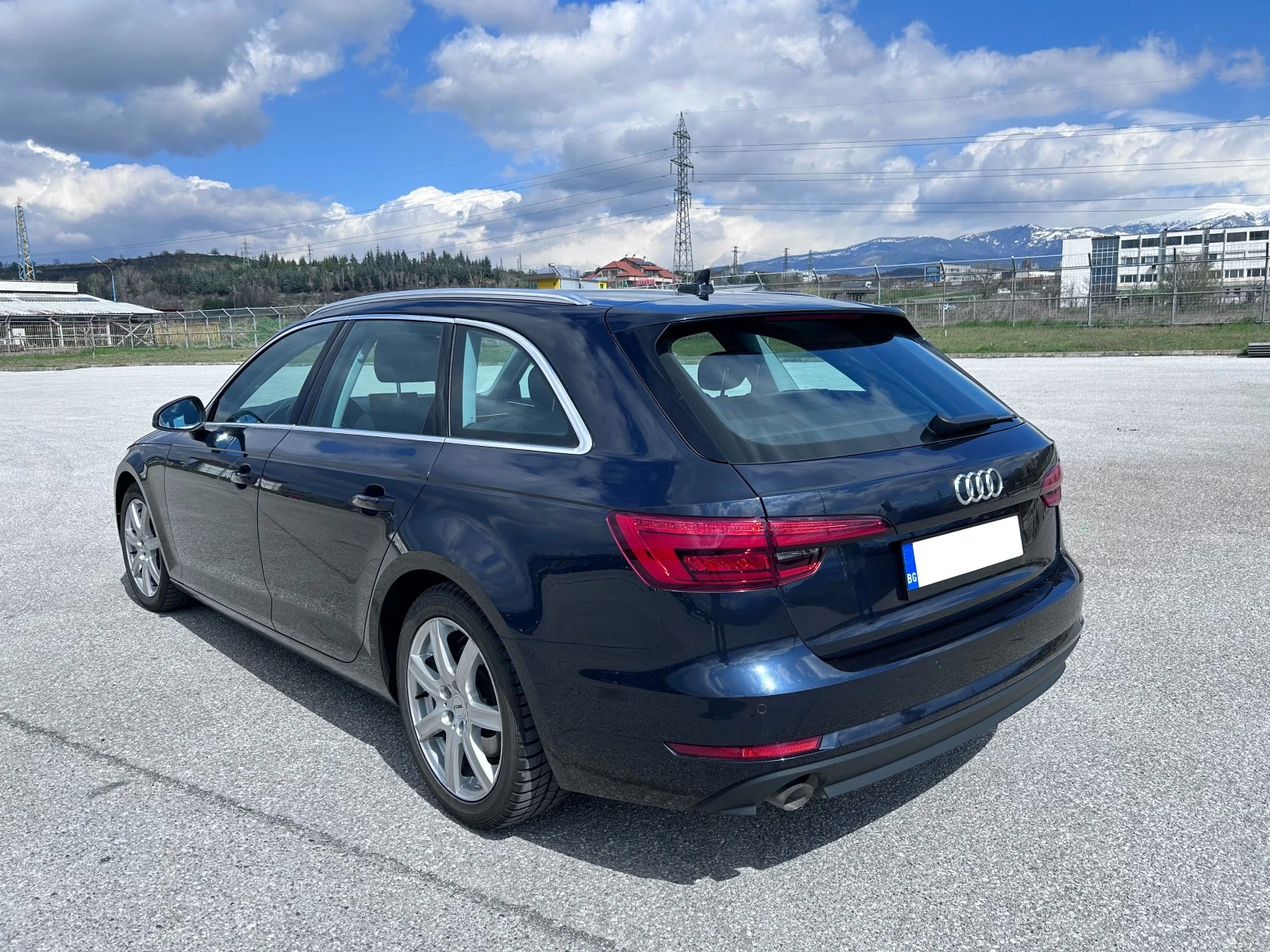 Audi A4 Avant 2.0 / DISTRONIC / VIRTUAL COCKPIT - изображение 7