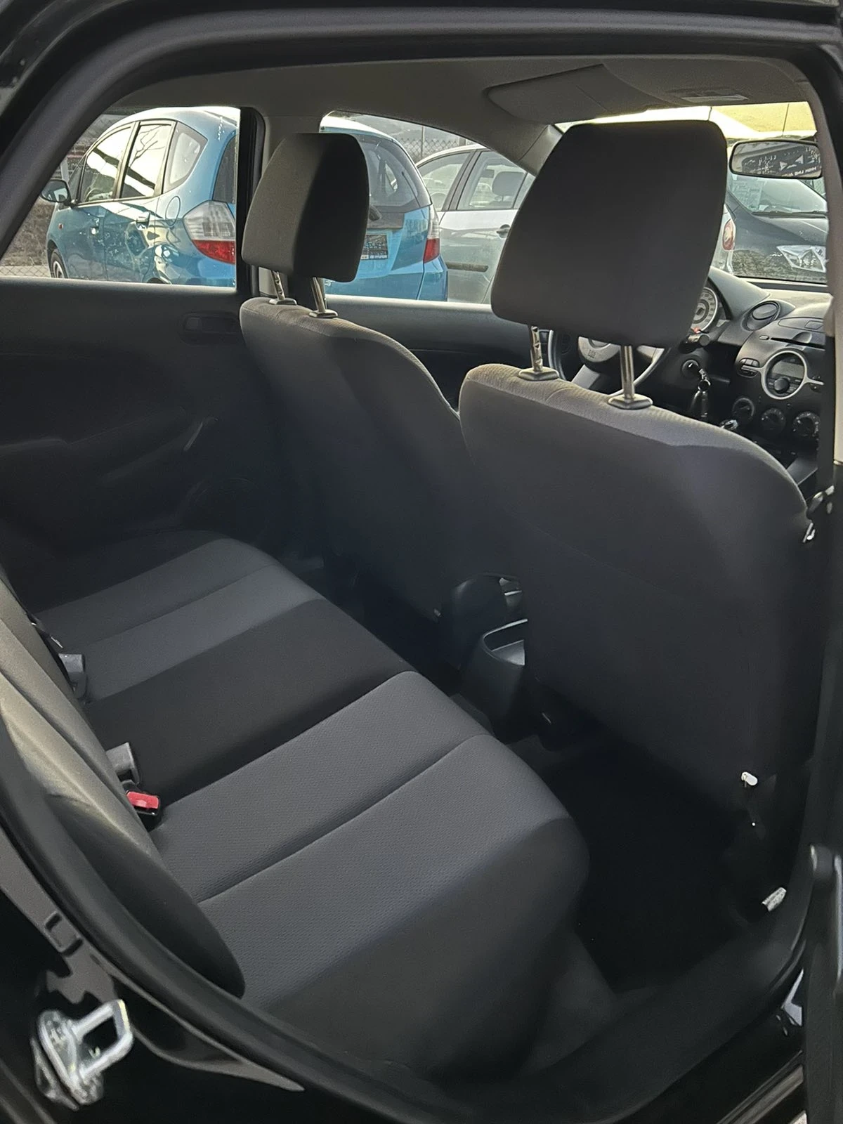 Mazda 2 1.3 75к.с. | Mobile.bg — изображение 13