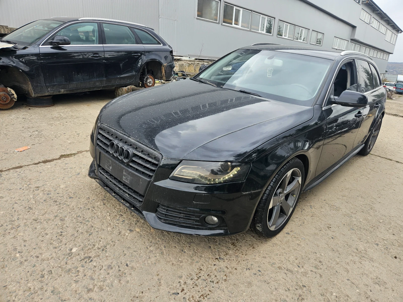 Audi A4 2.0dizel 143ks 2010god  S-LAIN - изображение 5