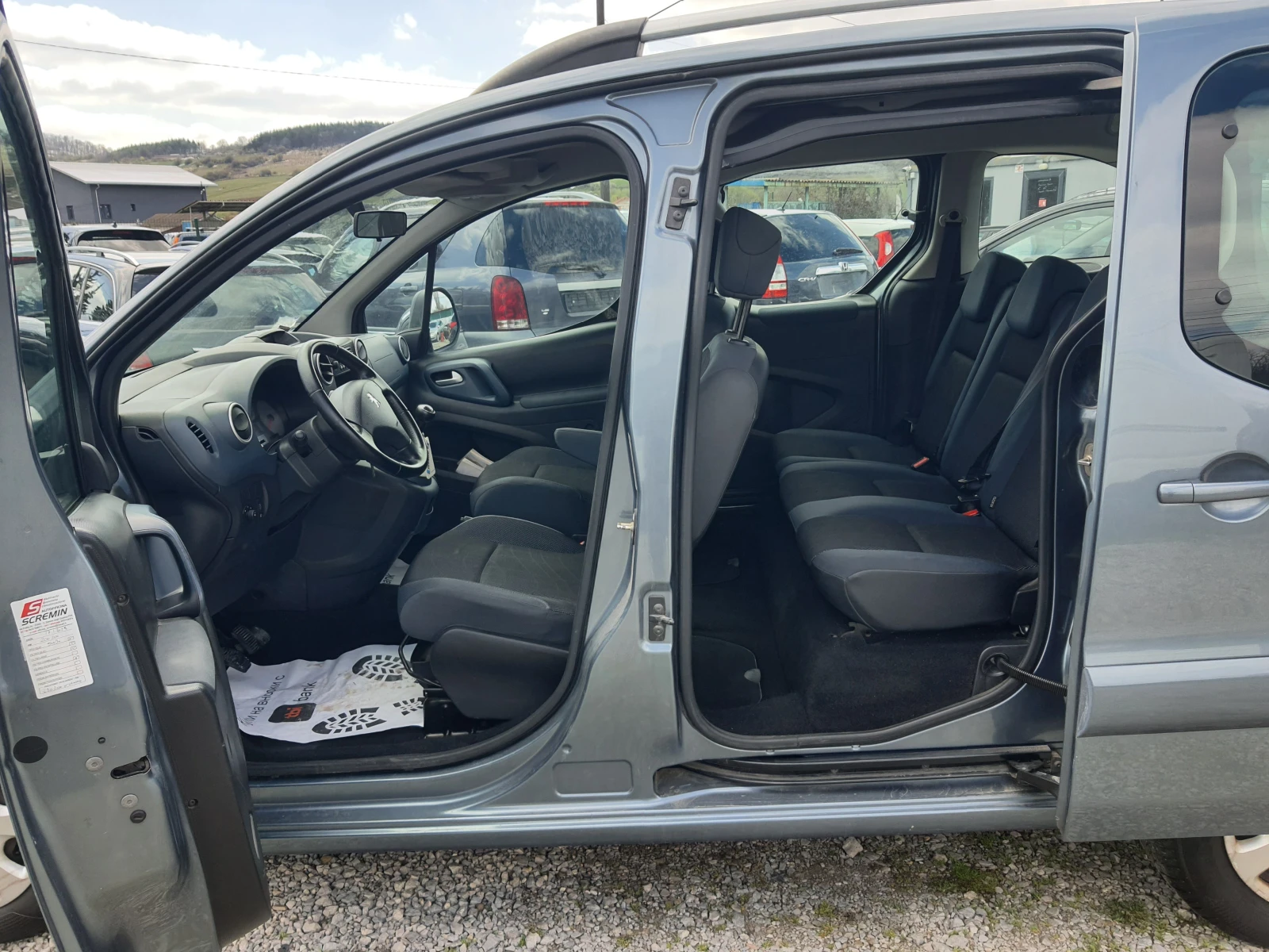 Peugeot Partner 1.6hdi teppe - изображение 9