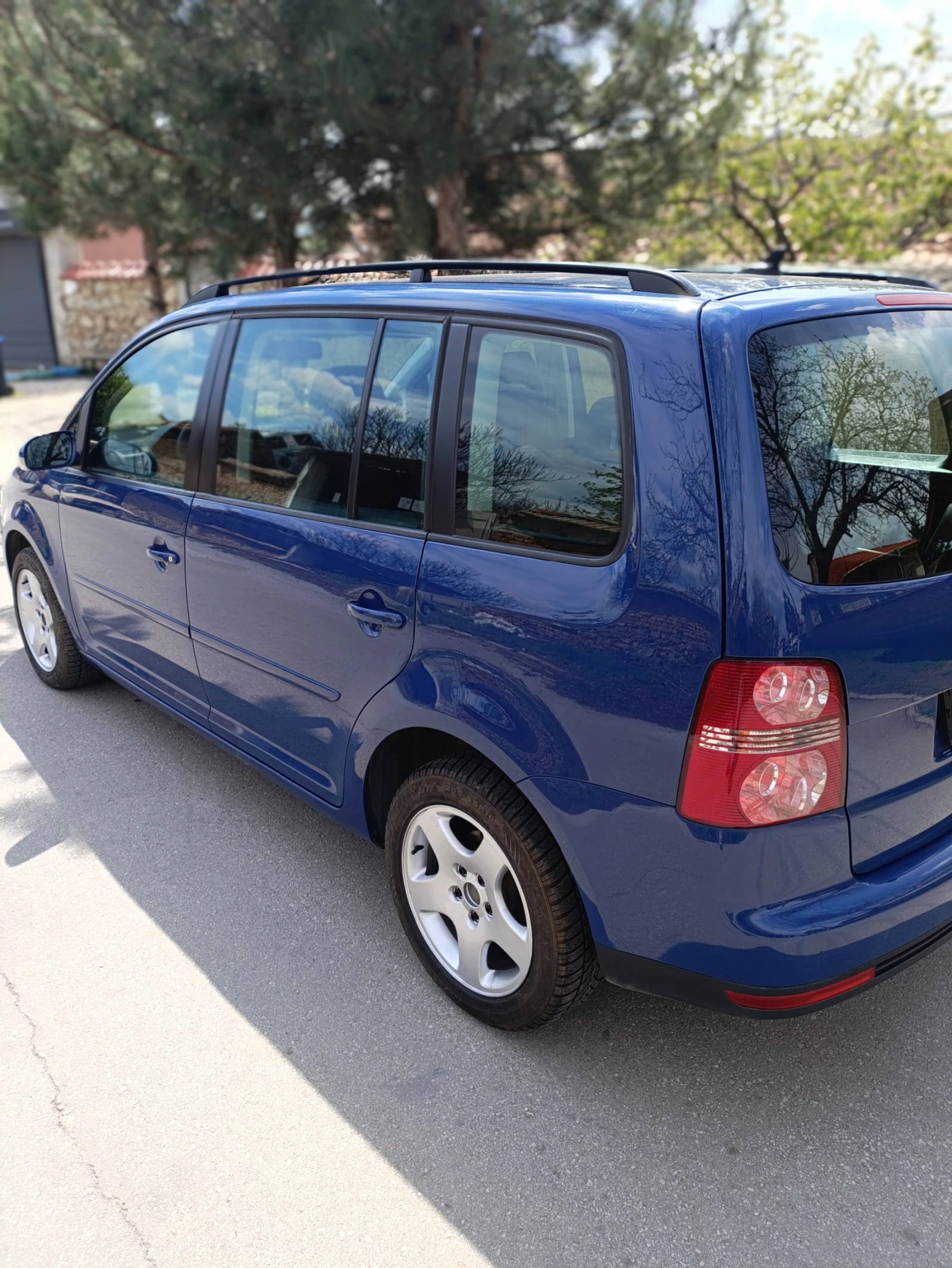 VW Touran  - изображение 4