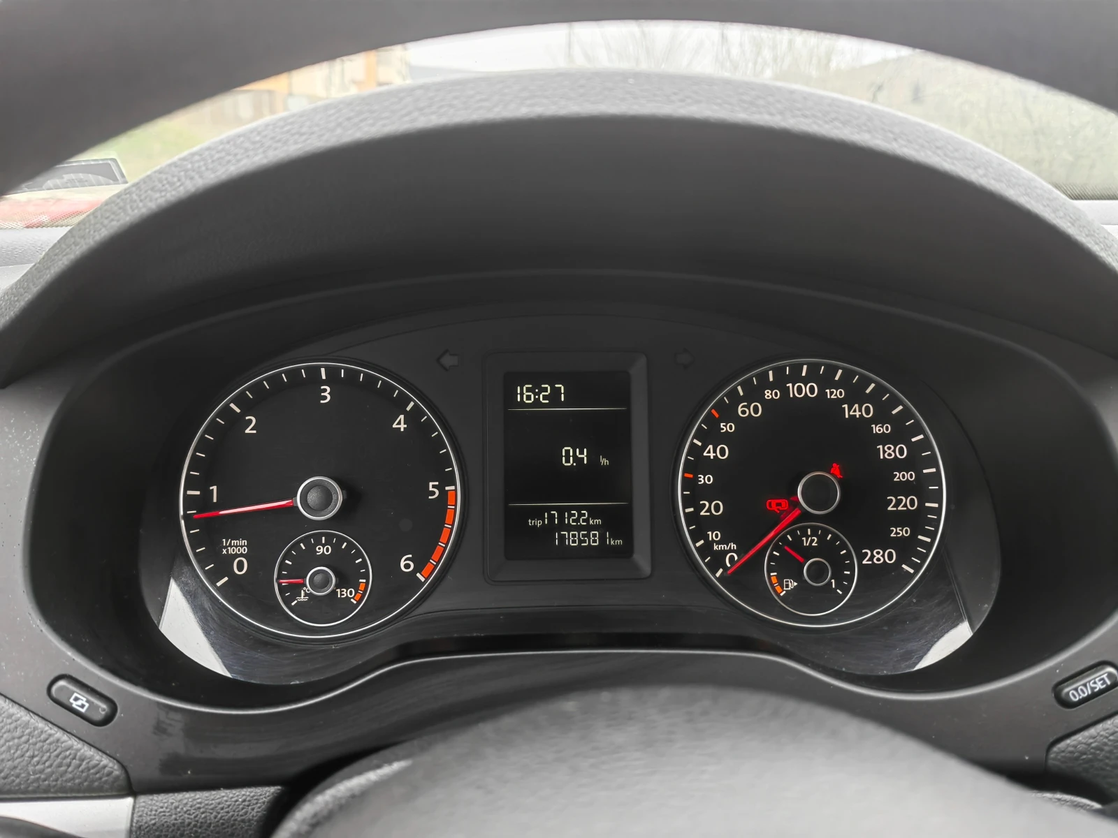 VW Jetta 1.6 TDI | Mobile.bg   12