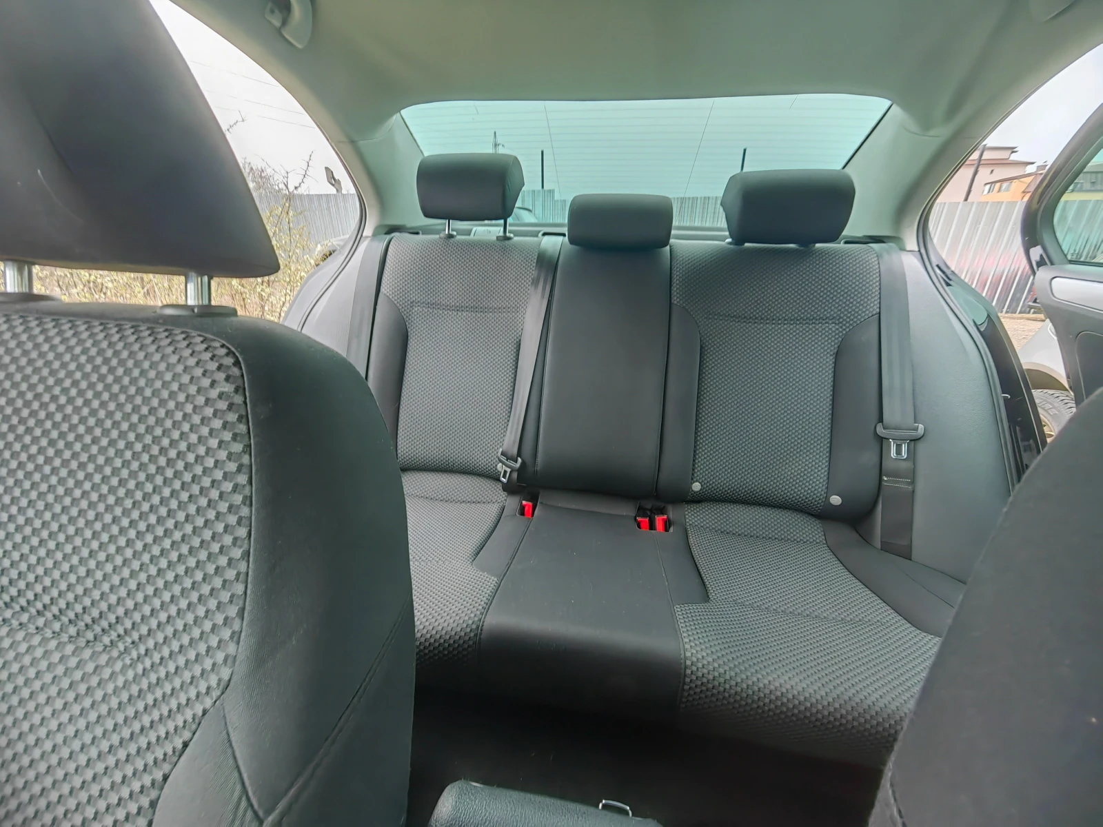 VW Jetta 1.6 TDI | Mobile.bg   14