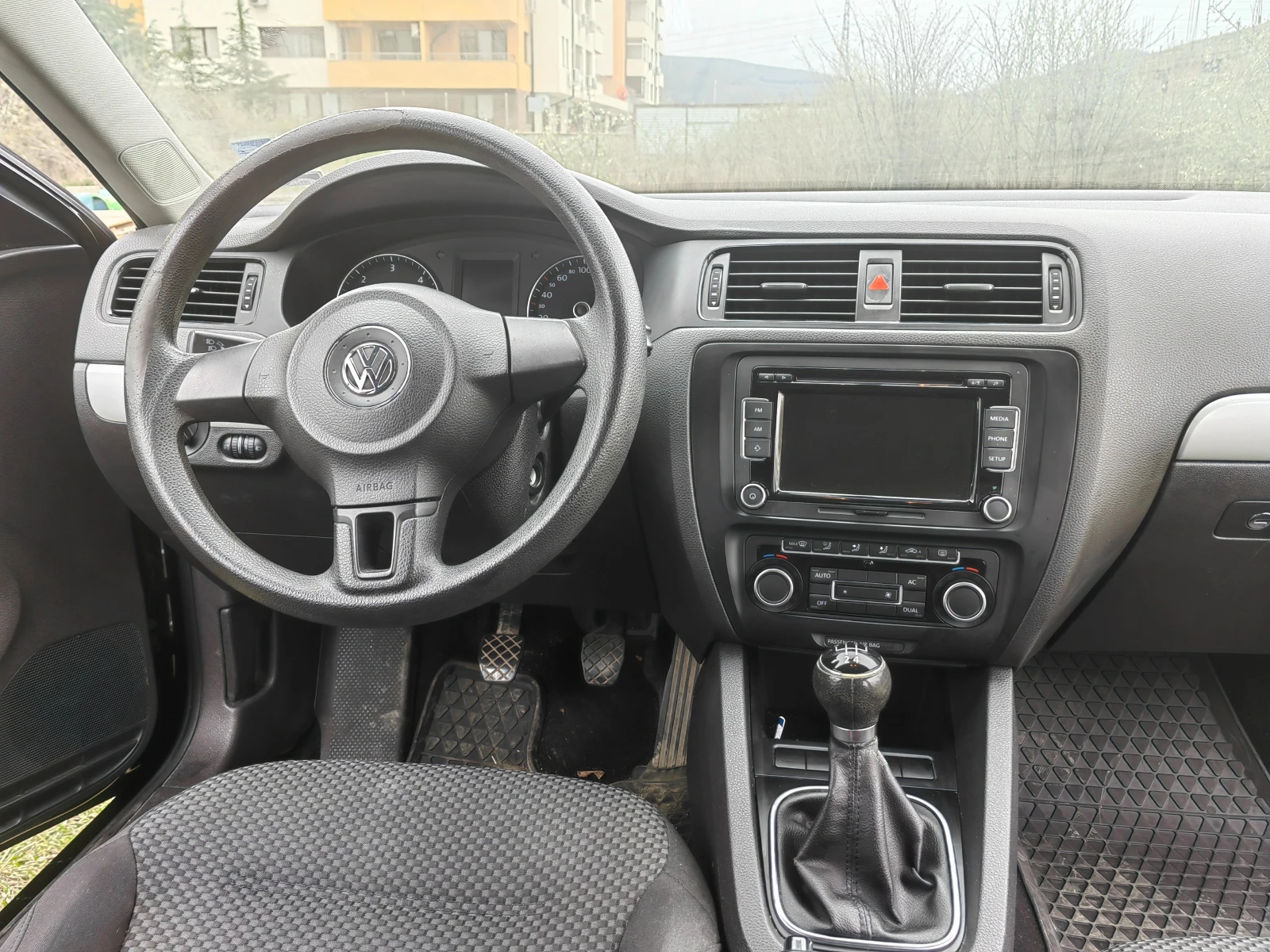 VW Jetta  - изображение 10