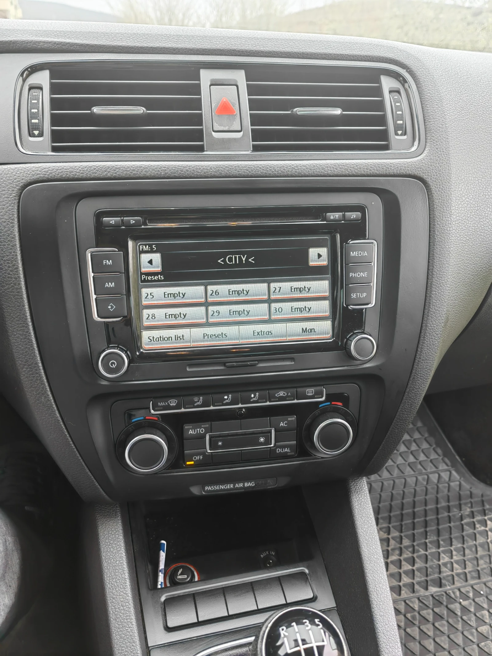 VW Jetta 1.6 TDI | Mobile.bg   13