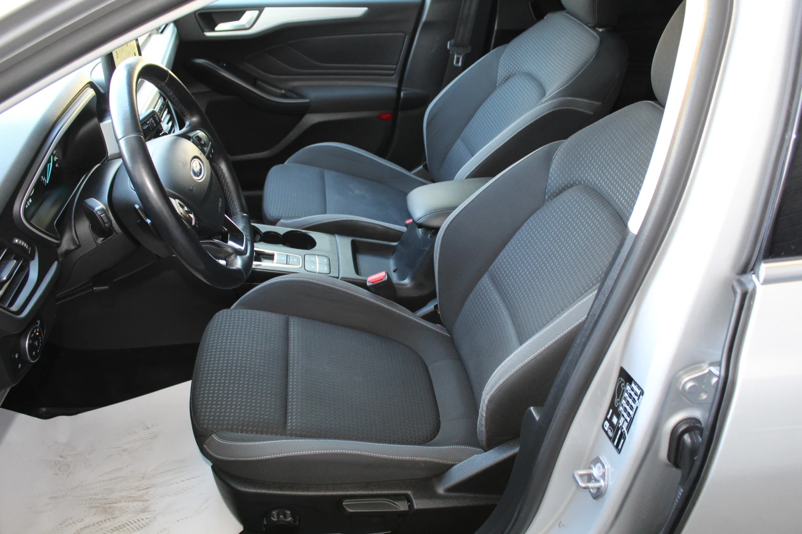 Ford Focus 1.5HDI - изображение 9