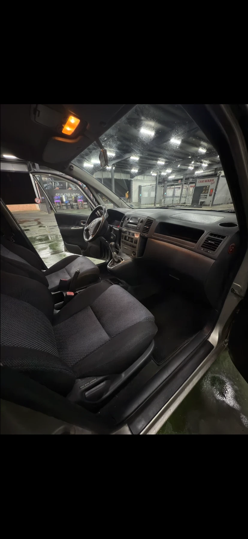 Toyota Corolla verso  - изображение 9