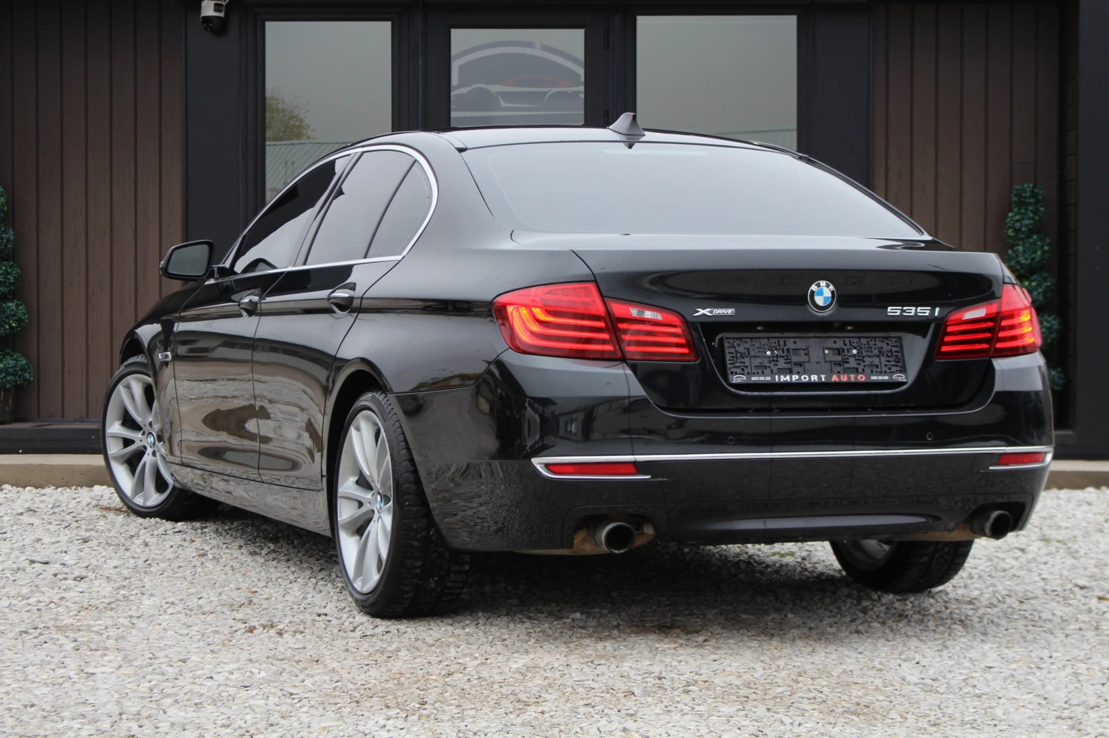 BMW 535 i* Xdrive* FACELIFT* HUD* HARMAN/KARDON - изображение 4