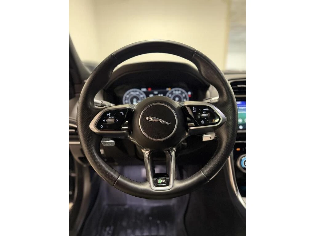 Jaguar XE P300 AWD ZF8 / R-DYNAMIC SE / DIGITAL / MERIDIAN | Mobile.bg � ����������� 8