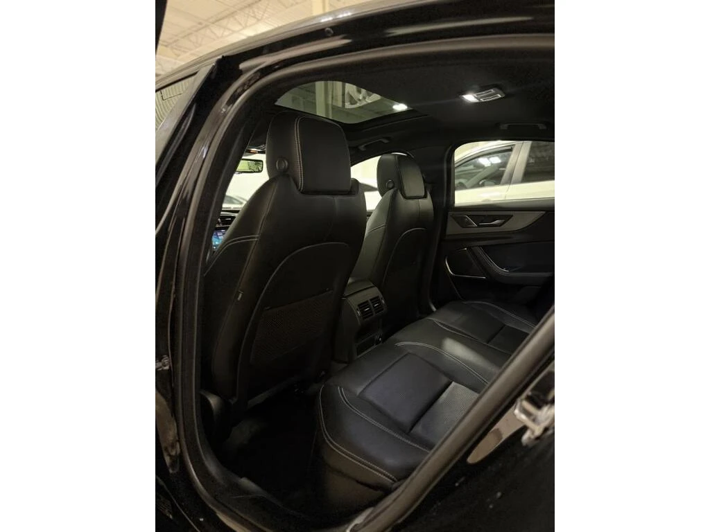 Jaguar XE P300 AWD ZF8 / R-DYNAMIC SE / DIGITAL / MERIDIAN | Mobile.bg � ����������� 14