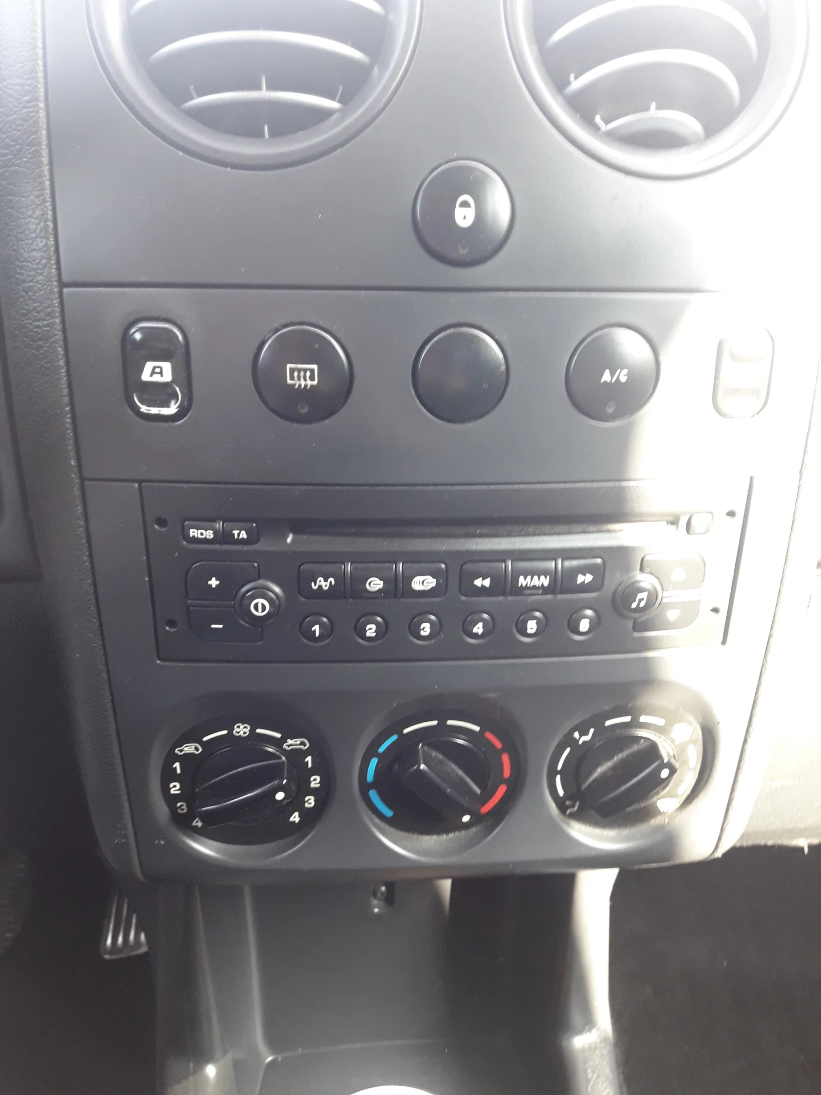 Citroen Berlingo, снимка 8 - Автомобили и джипове - 54159198