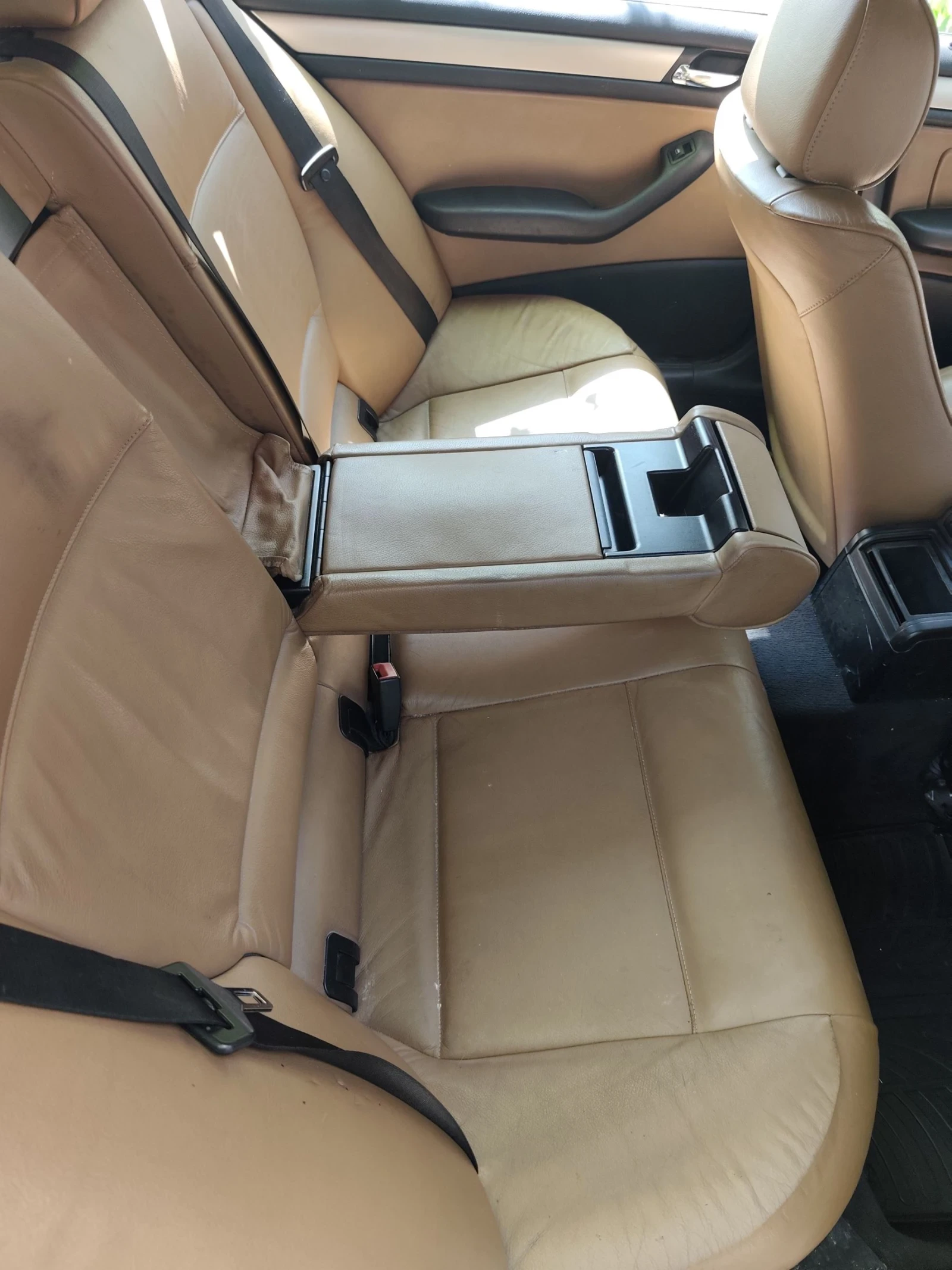 BMW 320, снимка 11 - Автомобили и джипове - 54237446