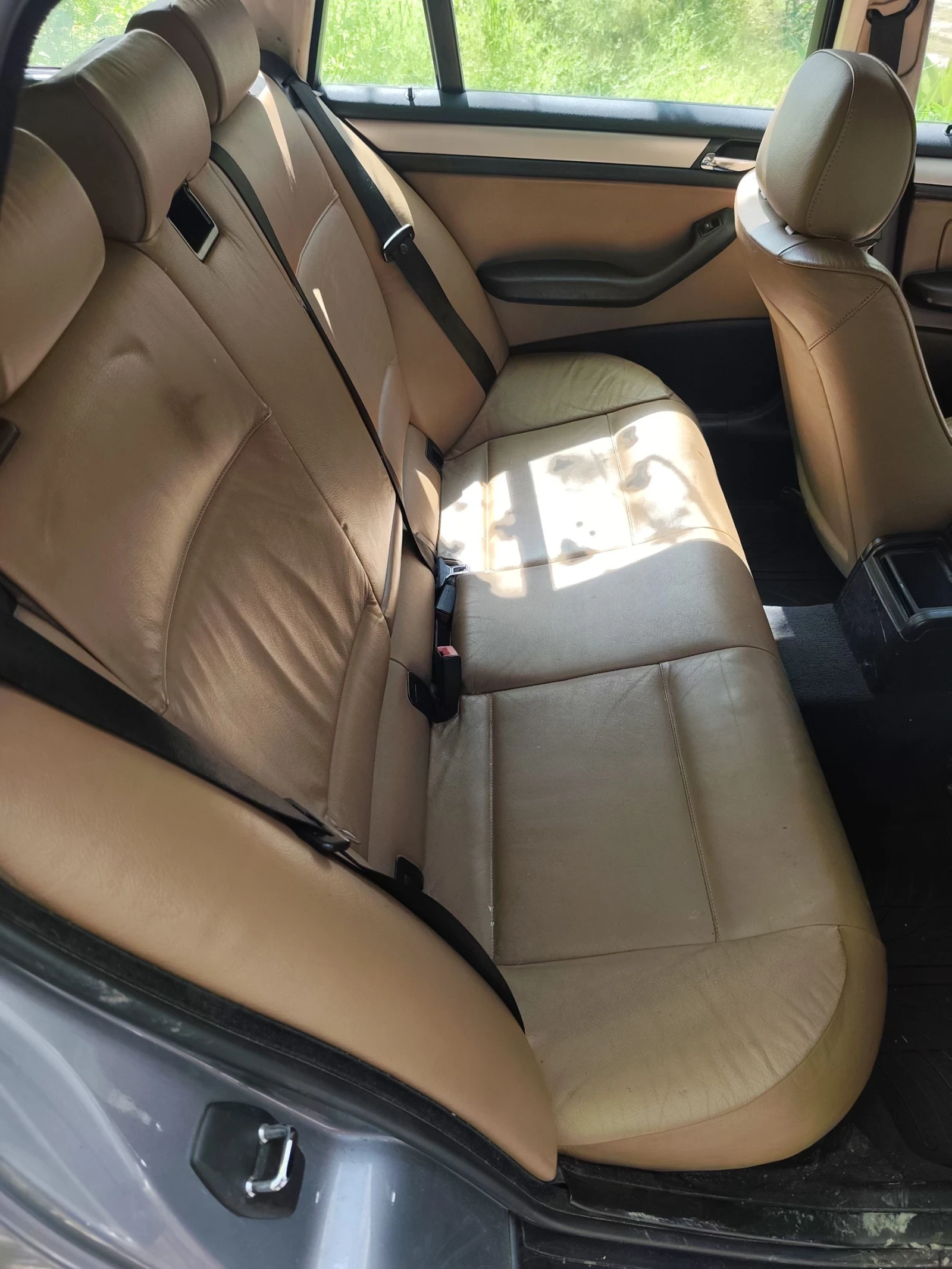 BMW 320, снимка 10 - Автомобили и джипове - 54237446