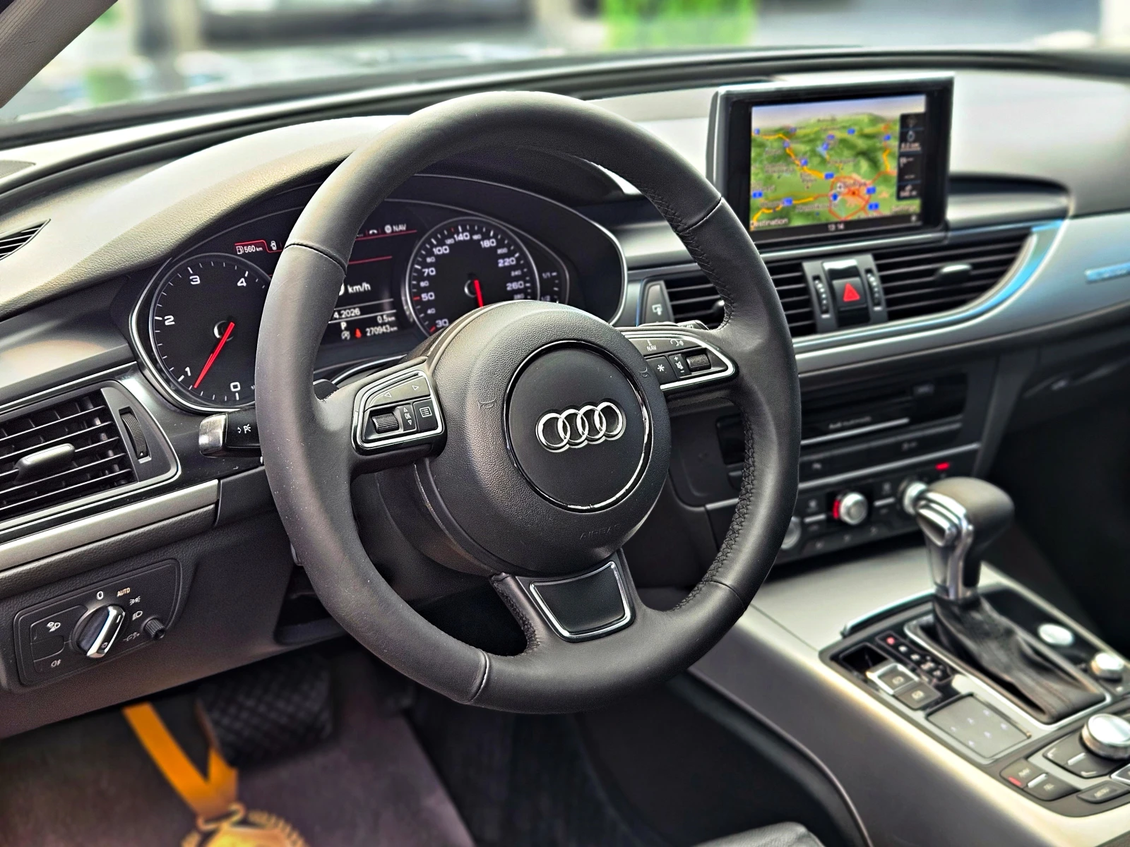 Audi A6 S-LINE/BLACK EDITION/FULL LED/AIR/AUTO HOLD/LIZING, снимка 11 - Автомобили и джипове - 54333433