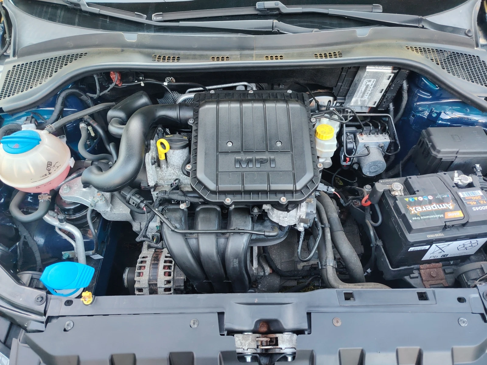 Skoda Fabia 1.0 i, снимка 6 - Автомобили и джипове - 54517738