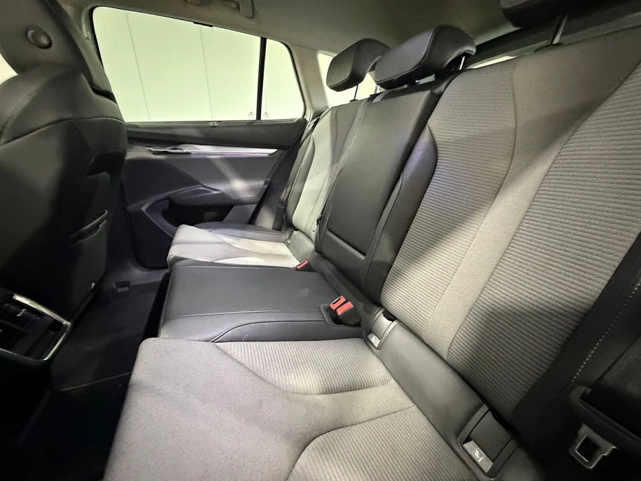 Skoda Enyaq IV80 82KW SOH 93% ПРОБЕГ 535КМ., снимка 14 - Автомобили и джипове - 54635612